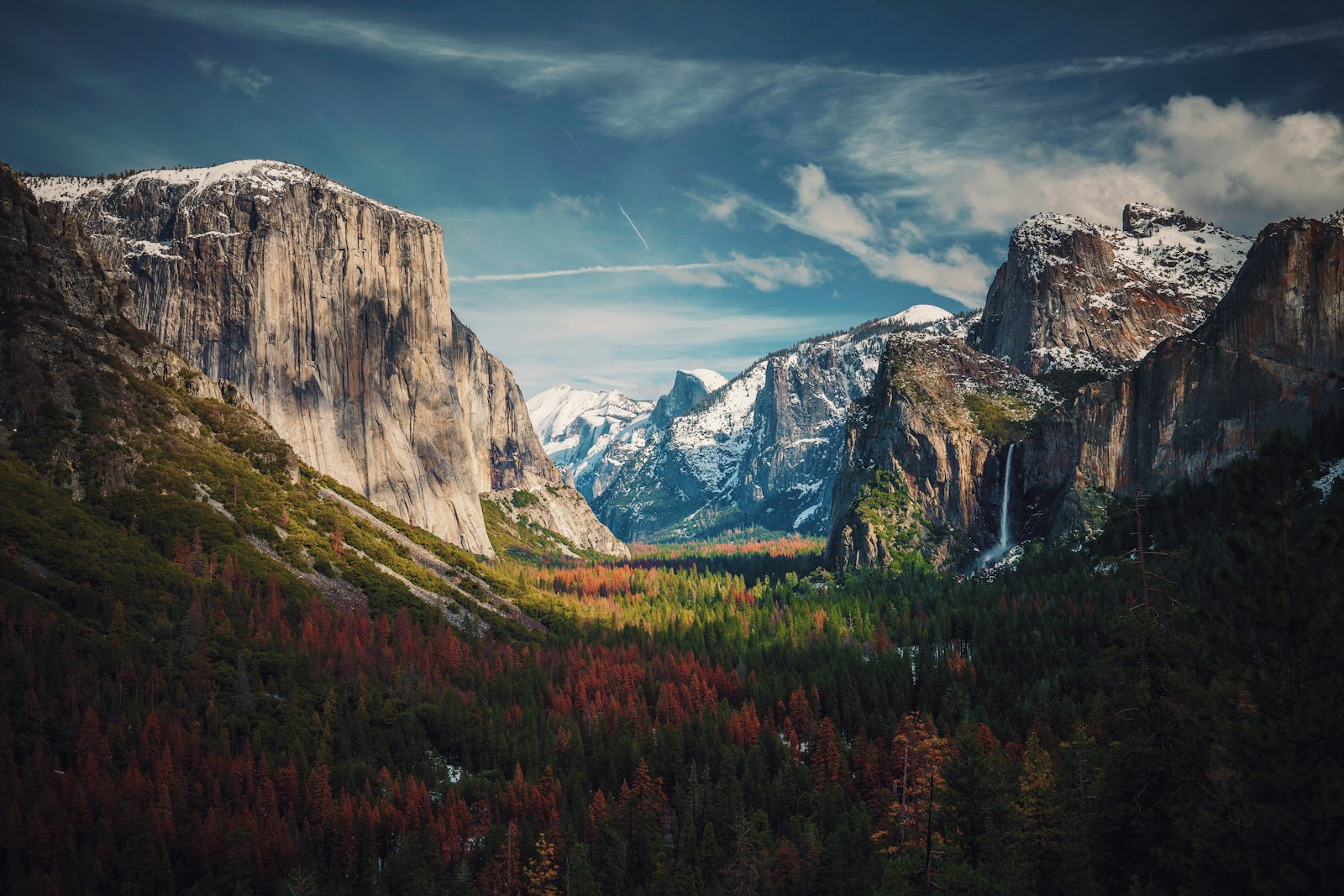 Wide landscape valley illustrating focal length
